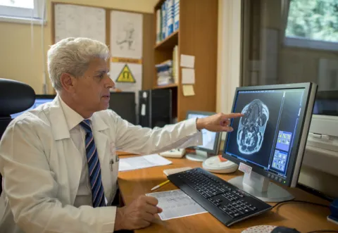 dr. Dóczi Tamás